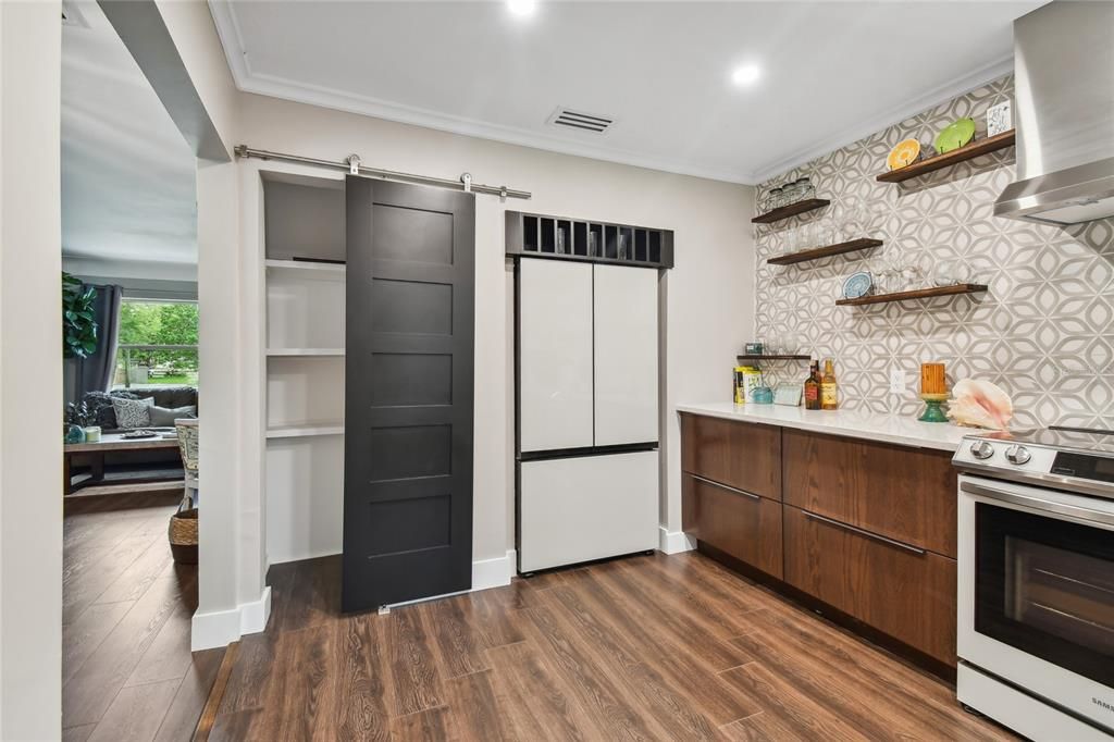 Active With Contract: $649,000 (3 beds, 2 baths, 1704 Square Feet)