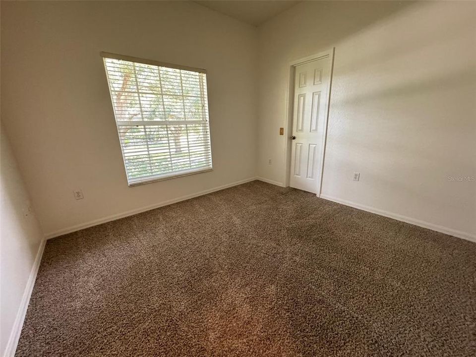 For Sale: $192,500 (2 beds, 2 baths, 1017 Square Feet)