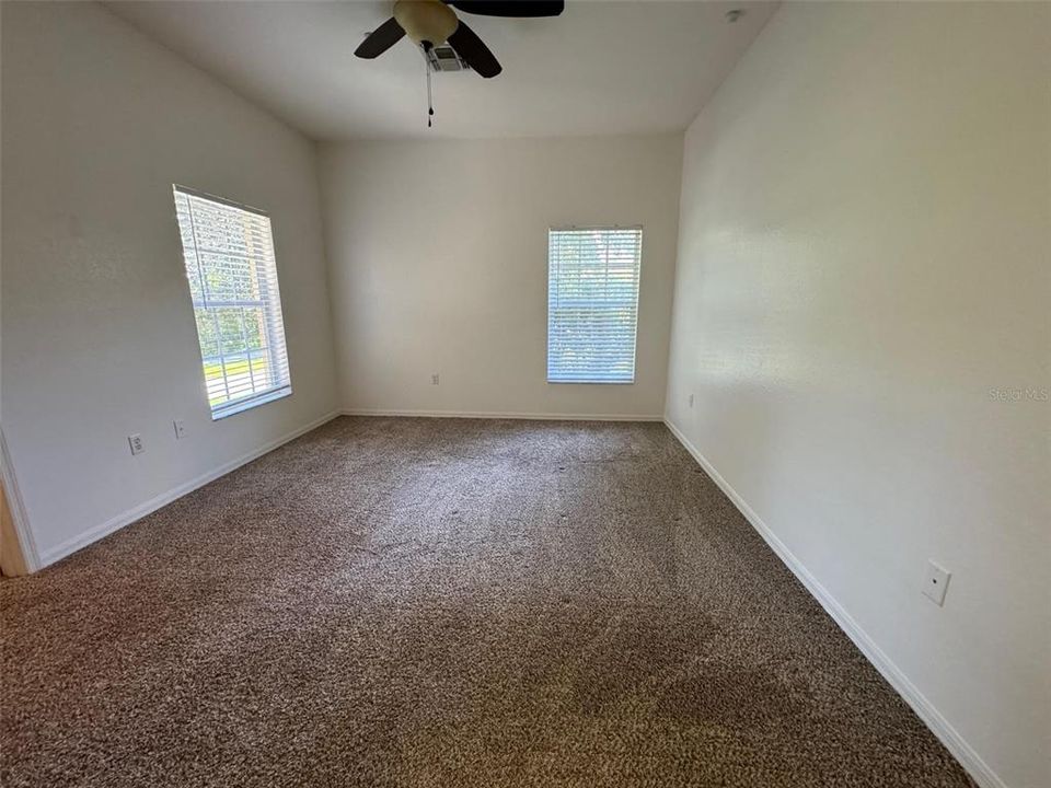 For Sale: $192,500 (2 beds, 2 baths, 1017 Square Feet)