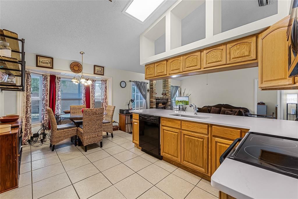 For Sale: $449,900 (3 beds, 2 baths, 1715 Square Feet)