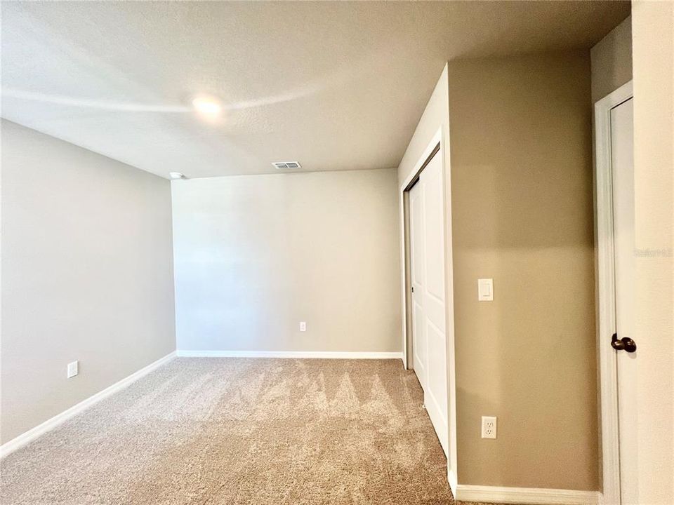 For Rent: $2,295 (3 beds, 2 baths, 1566 Square Feet)