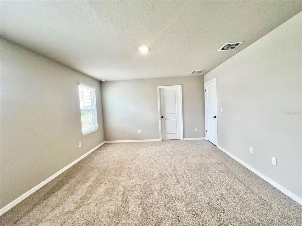 For Rent: $2,295 (3 beds, 2 baths, 1566 Square Feet)