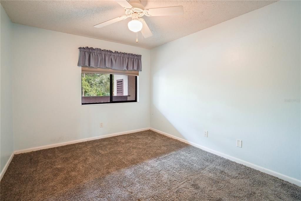 For Sale: $199,000 (2 beds, 2 baths, 1352 Square Feet)