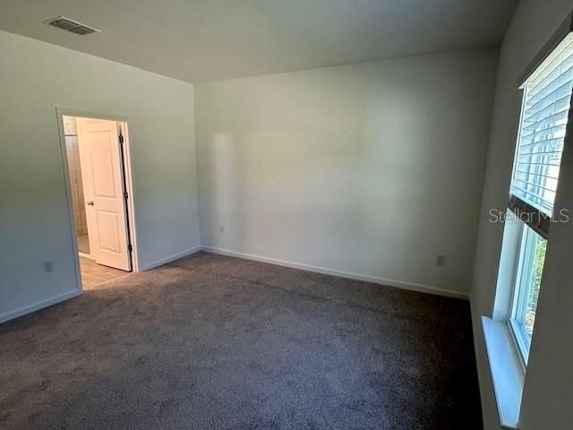 For Rent: $2,250 (3 beds, 2 baths, 1714 Square Feet)