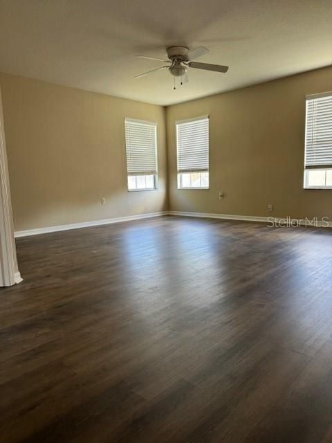 For Rent: $2,450 (4 beds, 2 baths, 2885 Square Feet)