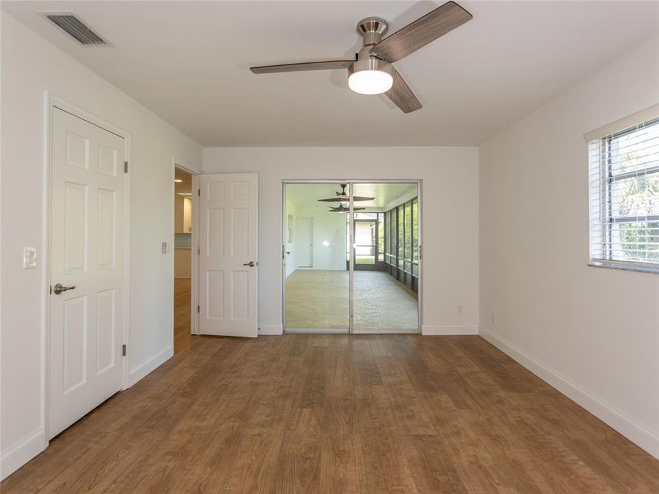 Active With Contract: $399,000 (3 beds, 2 baths, 2166 Square Feet)