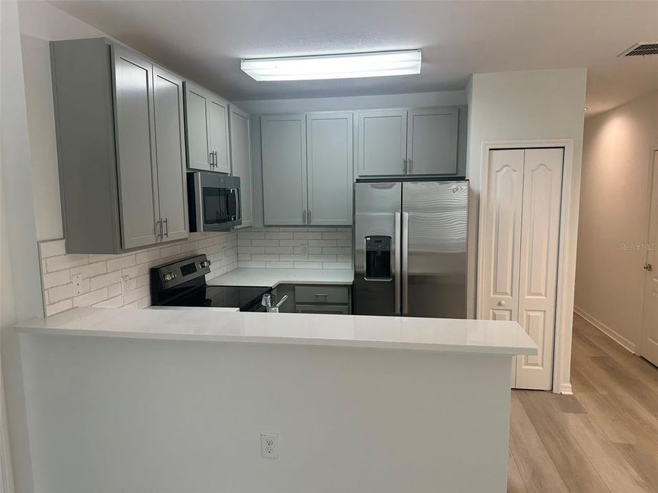 For Sale: $314,999 (3 beds, 2 baths, 1383 Square Feet)