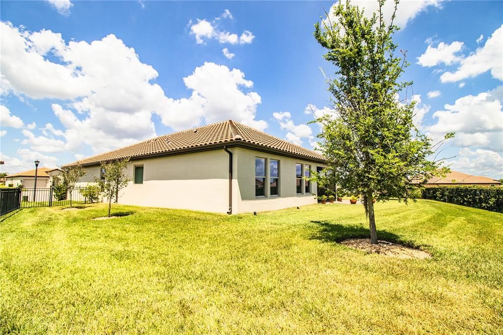 Recently Sold: $449,000 (4 beds, 3 baths, 2110 Square Feet)