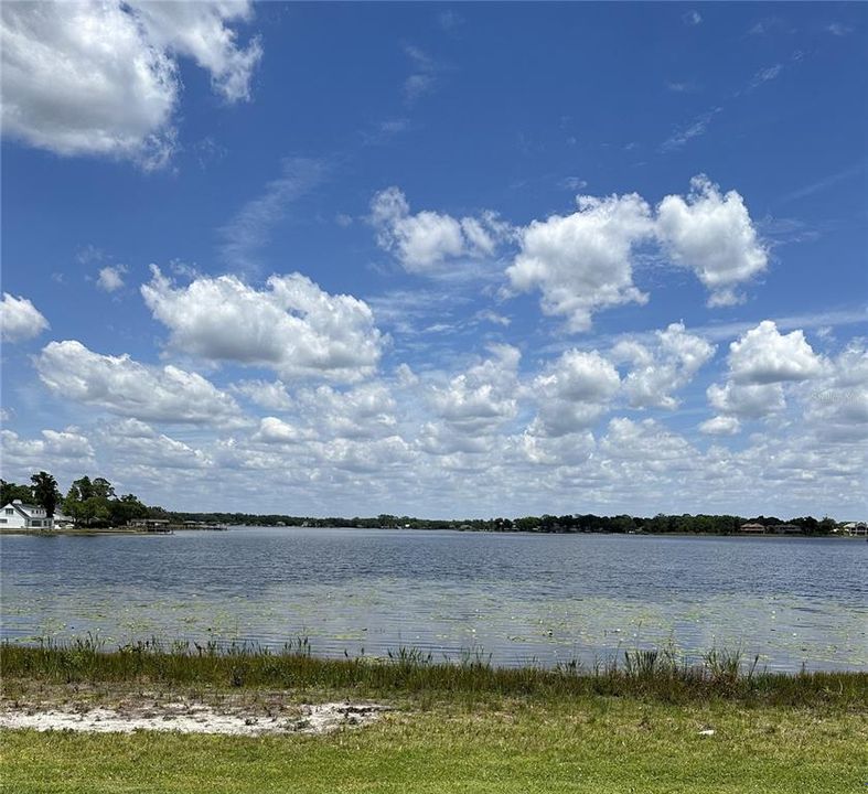 Lake Magdalene