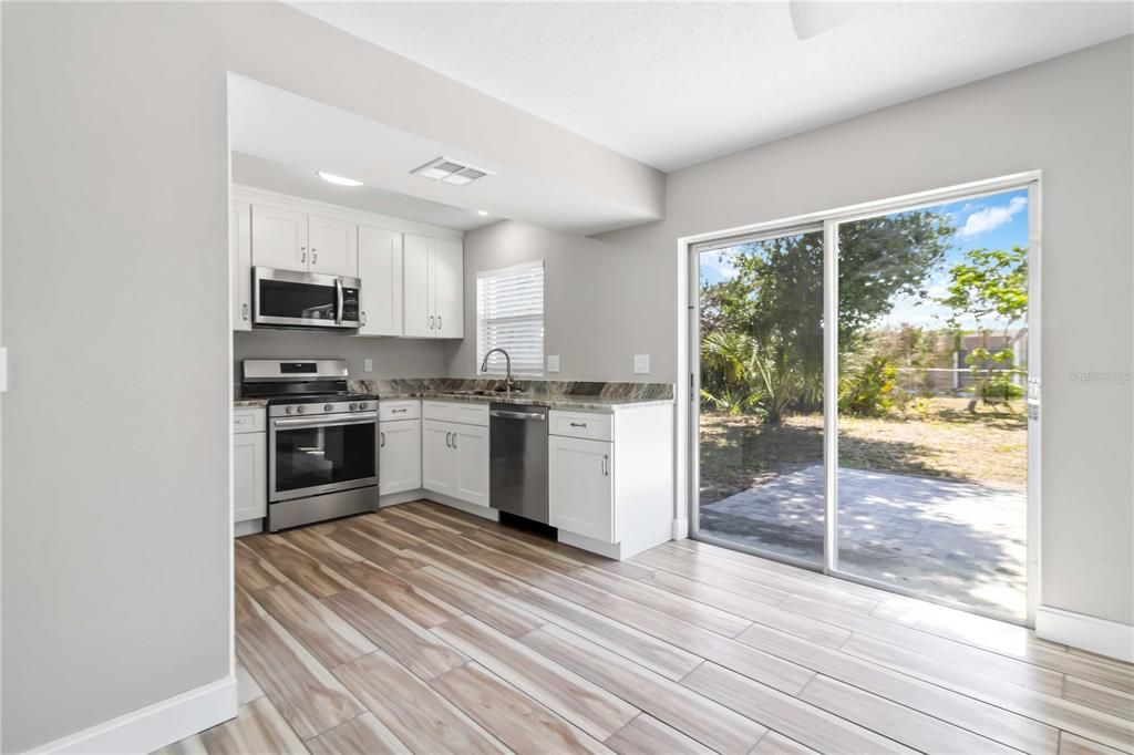 Fully remodeled kitchen with soft close cabinets and new stainless steel appliances