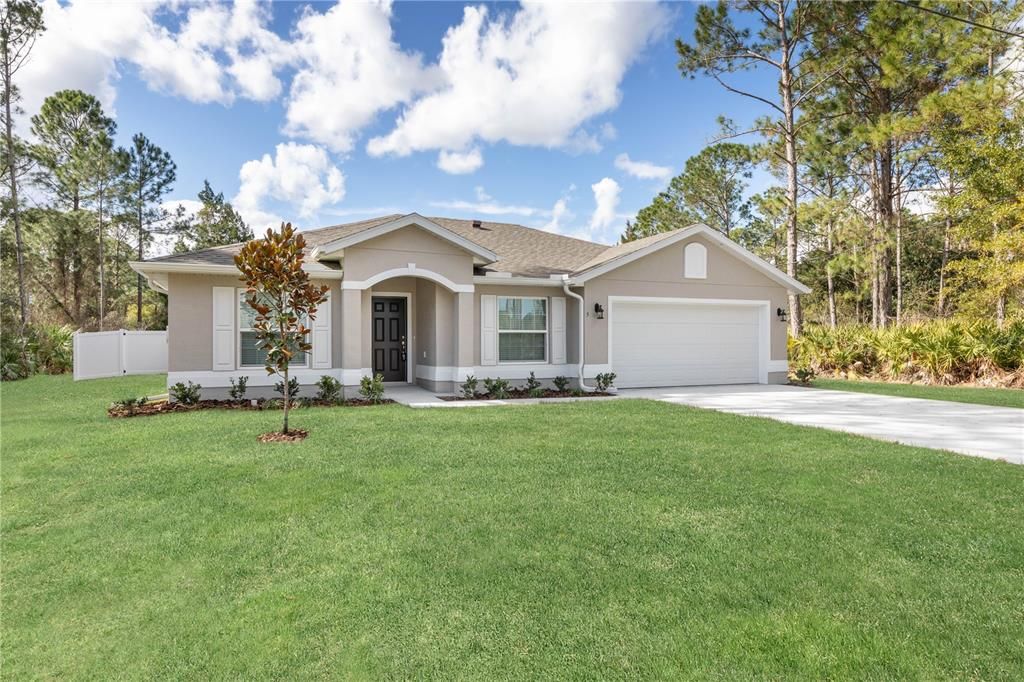 Active With Contract: $369,000 (4 beds, 3 baths, 1596 Square Feet)