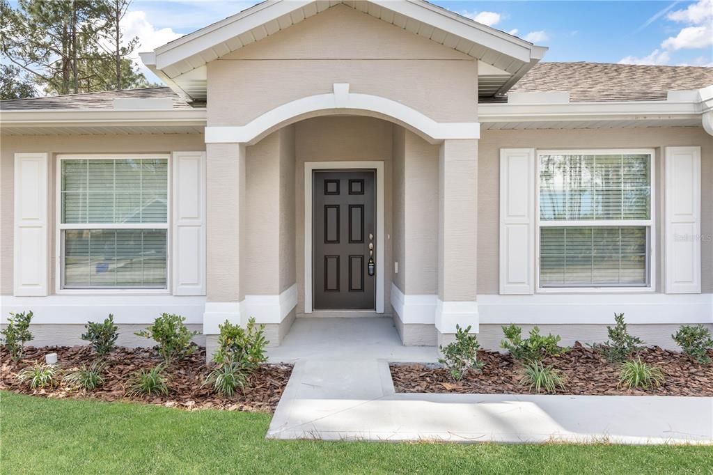 Active With Contract: $369,000 (4 beds, 3 baths, 1596 Square Feet)