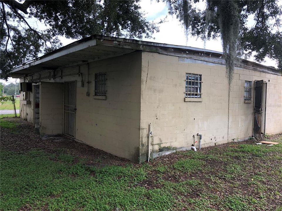 Active With Contract: $195,000 (0 beds, 0 baths, 2362 Square Feet)