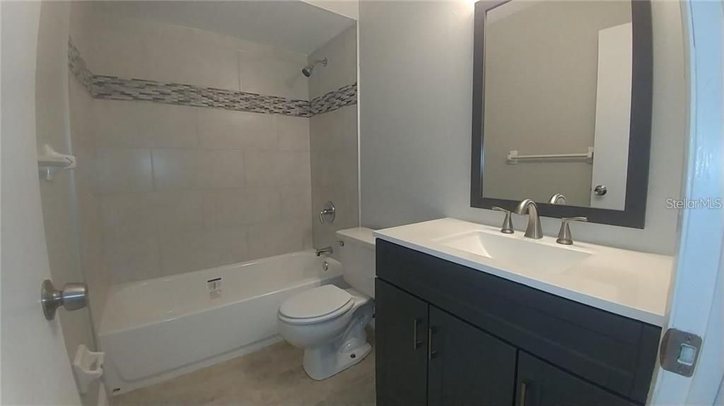 Недавно арендовано: $1,275 (2 спален, 1 ванн, 960 Квадратных фут)