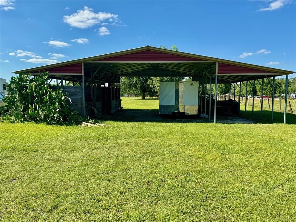 For Sale: $290,000 (3 beds, 2 baths, 960 Square Feet)