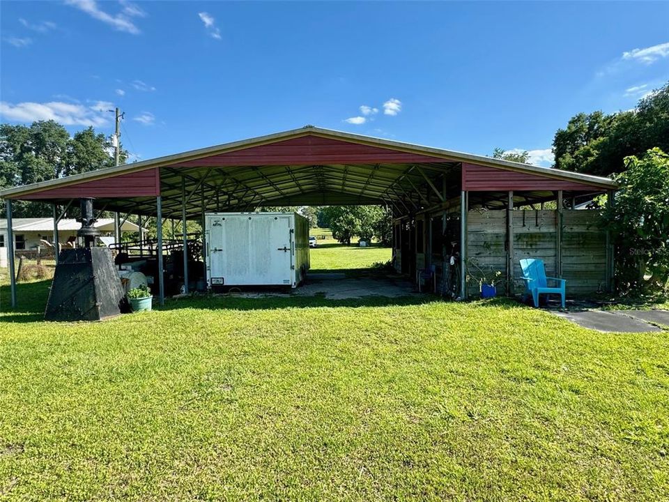 For Sale: $290,000 (3 beds, 2 baths, 960 Square Feet)