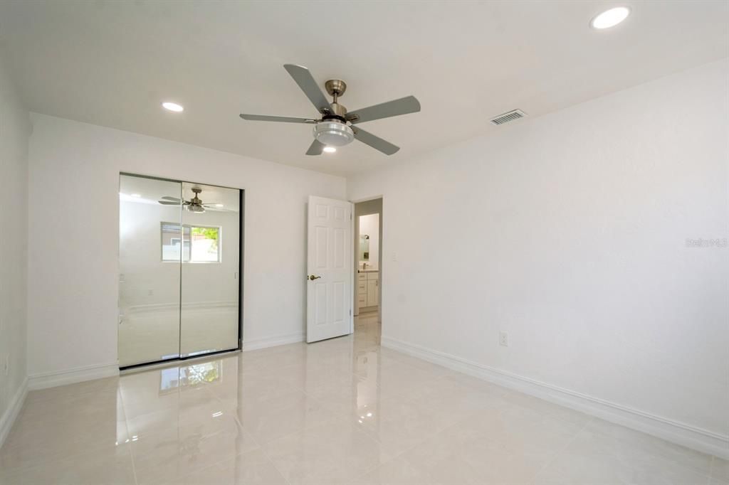 For Sale: $514,900 (3 beds, 2 baths, 1300 Square Feet)