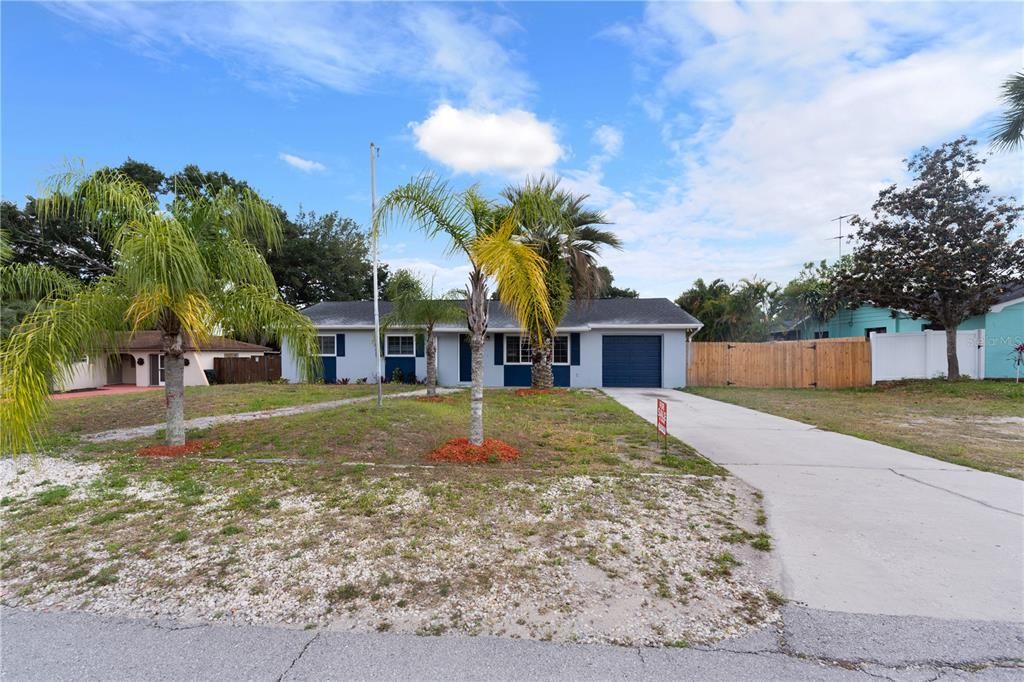 Recently Sold: $315,000 (3 beds, 2 baths, 1421 Square Feet)
