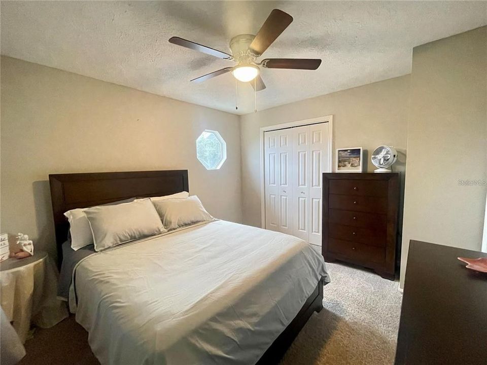 For Rent: $2,300 (2 beds, 1 baths, 1018 Square Feet)