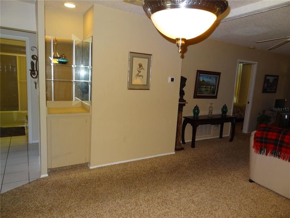 For Sale: $149,900 (2 beds, 2 baths, 1210 Square Feet)