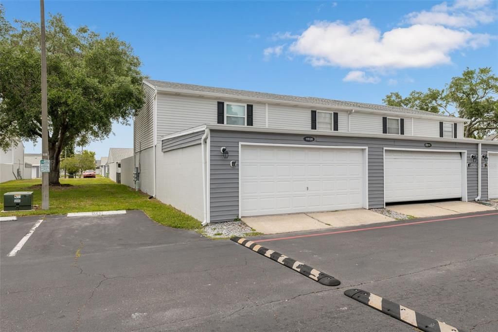 Recently Sold: $259,000 (2 beds, 1 baths, 1040 Square Feet)