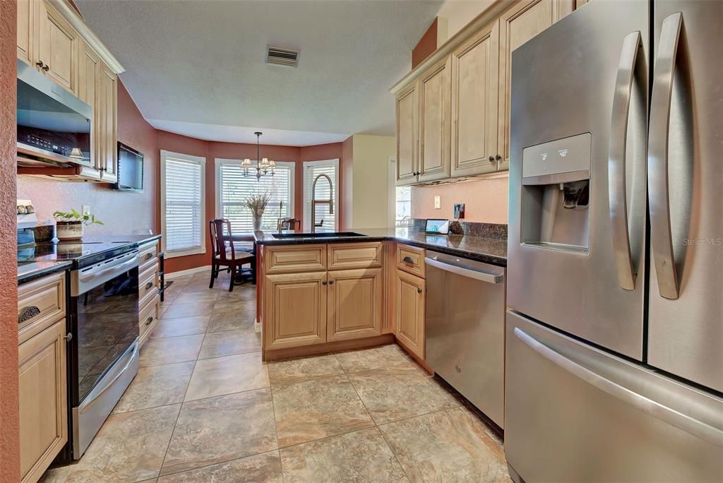 Active With Contract: $409,900 (4 beds, 2 baths, 2247 Square Feet)