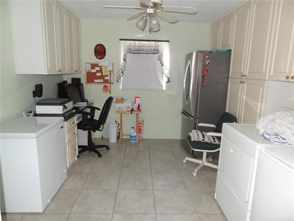 For Sale: $249,900 (2 beds, 2 baths, 1512 Square Feet)