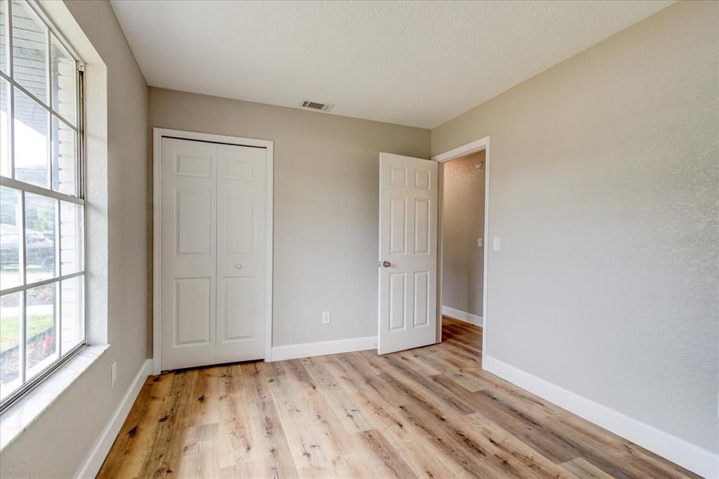 For Sale: $324,500 (3 beds, 2 baths, 1219 Square Feet)