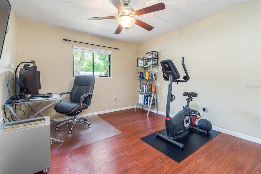 Active With Contract: $320,000 (3 beds, 2 baths, 1416 Square Feet)