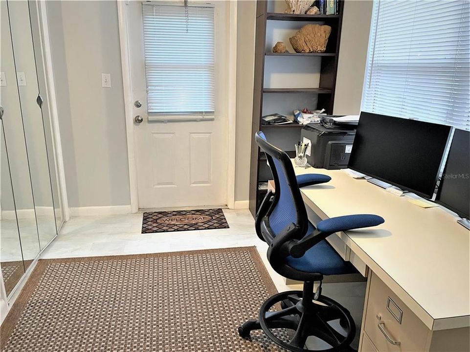 OFFICE,WASHER & DRYER IN CLOSET