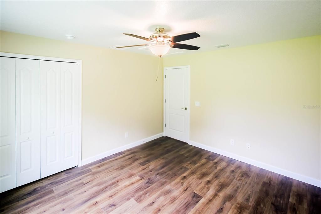 For Sale: $329,900 (3 beds, 2 baths, 1628 Square Feet)