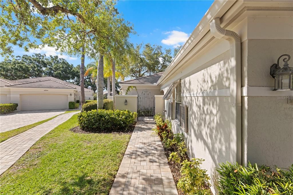 For Sale: $589,000 (3 beds, 2 baths, 1868 Square Feet)