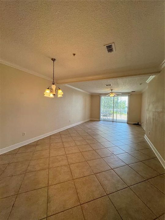 For Rent: $2,995 (3 beds, 2 baths, 2085 Square Feet)