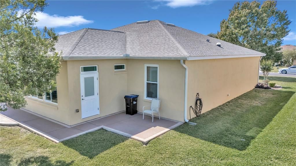 Active With Contract: $375,000 (3 beds, 2 baths, 2291 Square Feet)