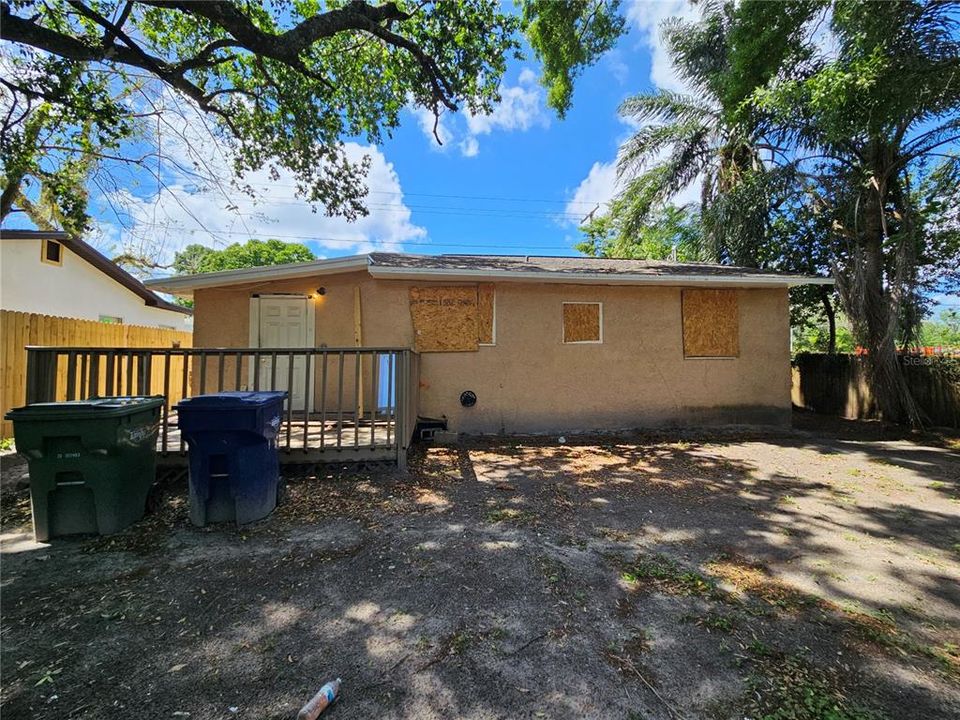 For Sale: $159,900 (3 beds, 2 baths, 920 Square Feet)