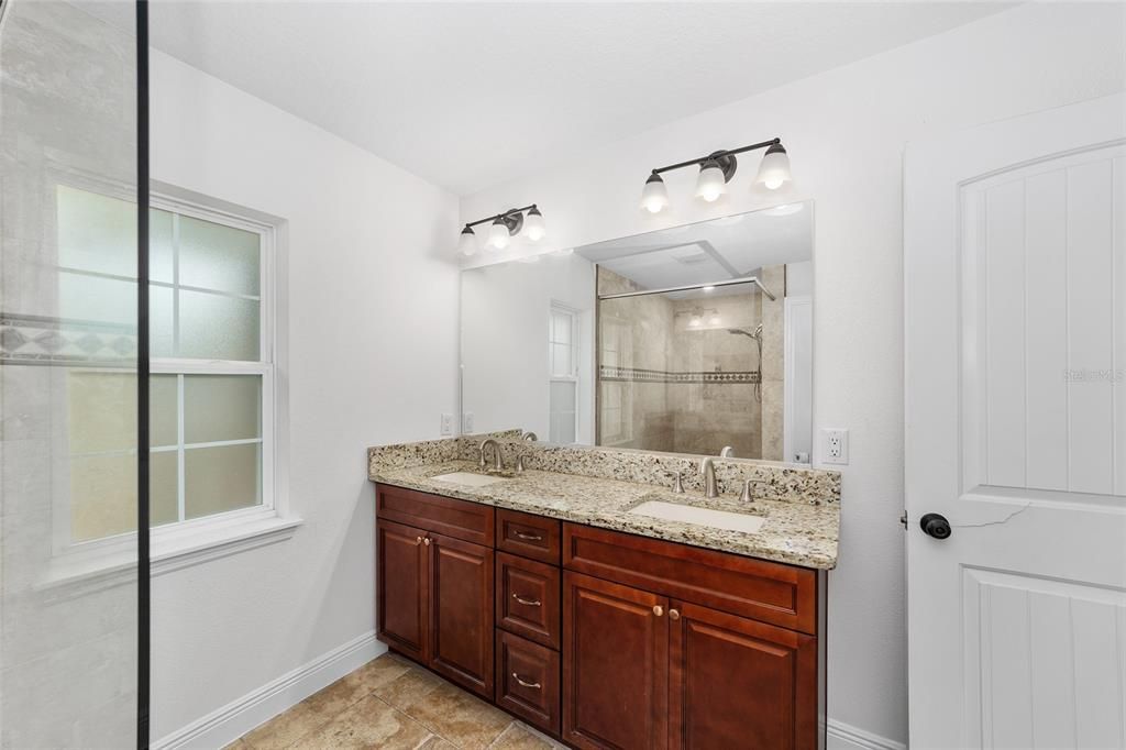 For Sale: $324,900 (3 beds, 2 baths, 1630 Square Feet)
