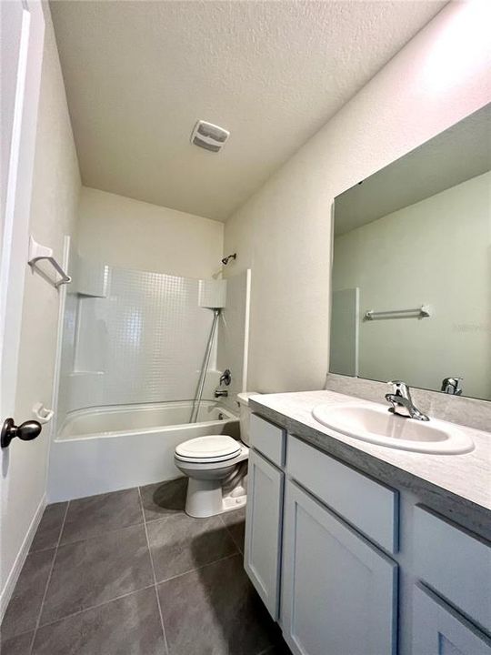 最近租的: $2,500 (3 贝兹, 2 浴室, 1961 平方英尺)