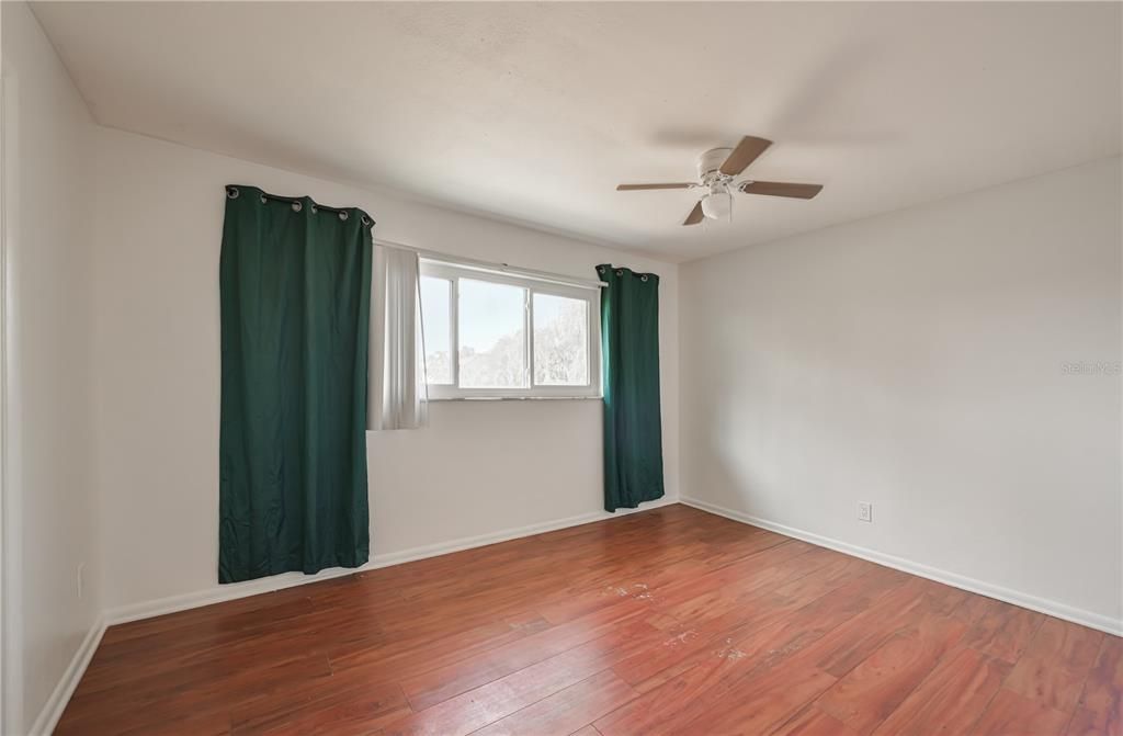 For Rent: $2,000 (3 beds, 2 baths, 1282 Square Feet)