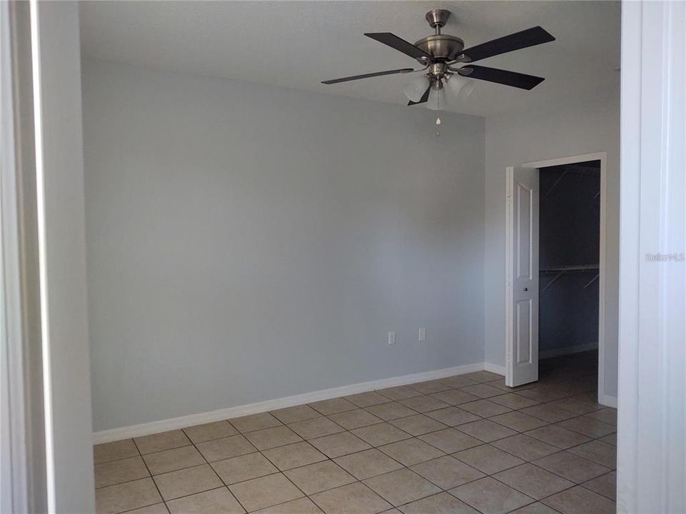 For Rent: $1,850 (3 beds, 2 baths, 1090 Square Feet)