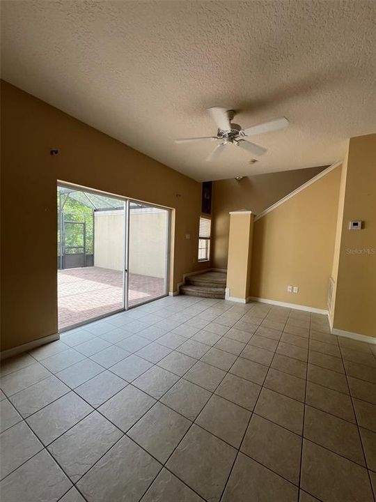 For Rent: $2,200 (3 beds, 2 baths, 1295 Square Feet)