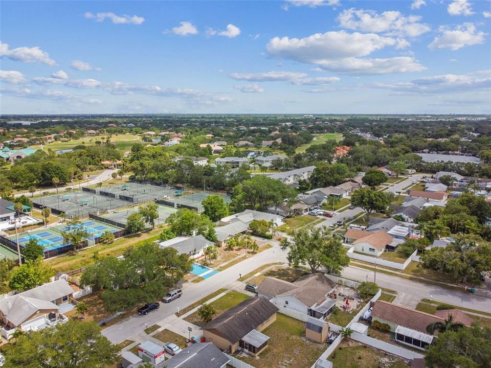 Active With Contract: $354,900 (3 beds, 2 baths, 1204 Square Feet)