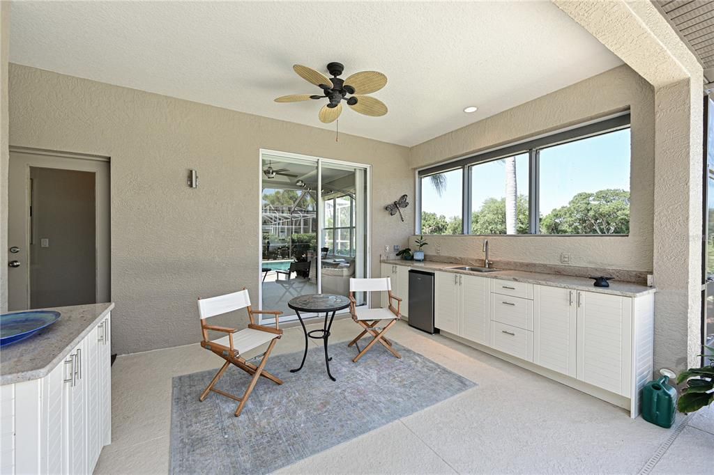 Active With Contract: $689,000 (4 beds, 3 baths, 2307 Square Feet)