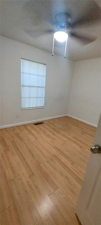 For Sale: $239,000 (4 beds, 2 baths, 1651 Square Feet)