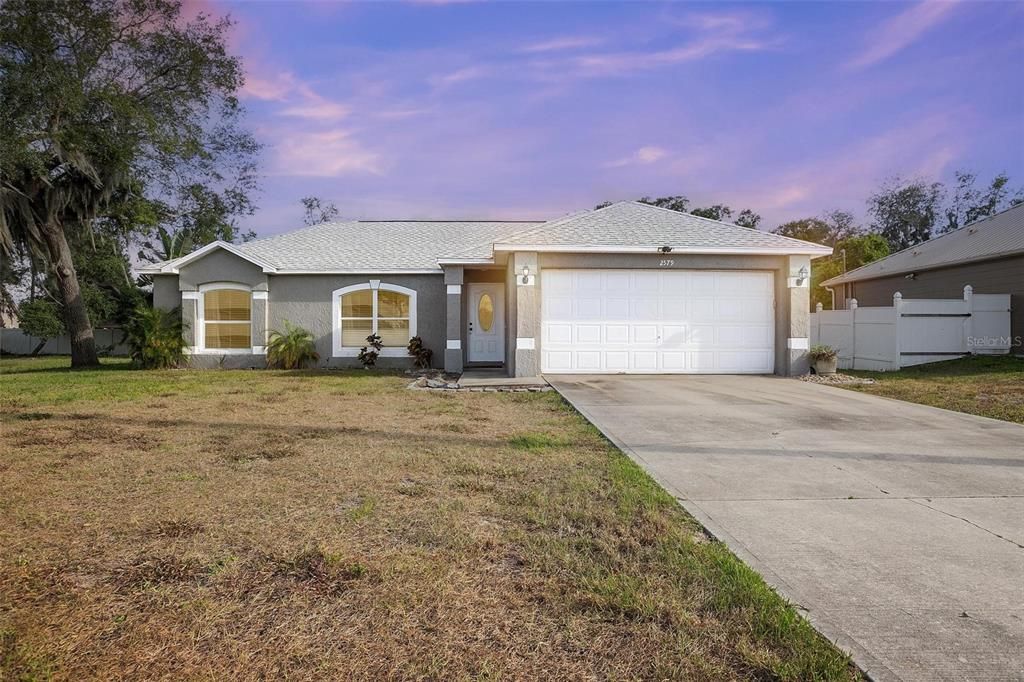 Active With Contract: $335,000 (3 beds, 2 baths, 1440 Square Feet)