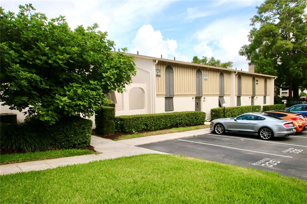 Active With Contract: $150,000 (1 beds, 1 baths, 954 Square Feet)
