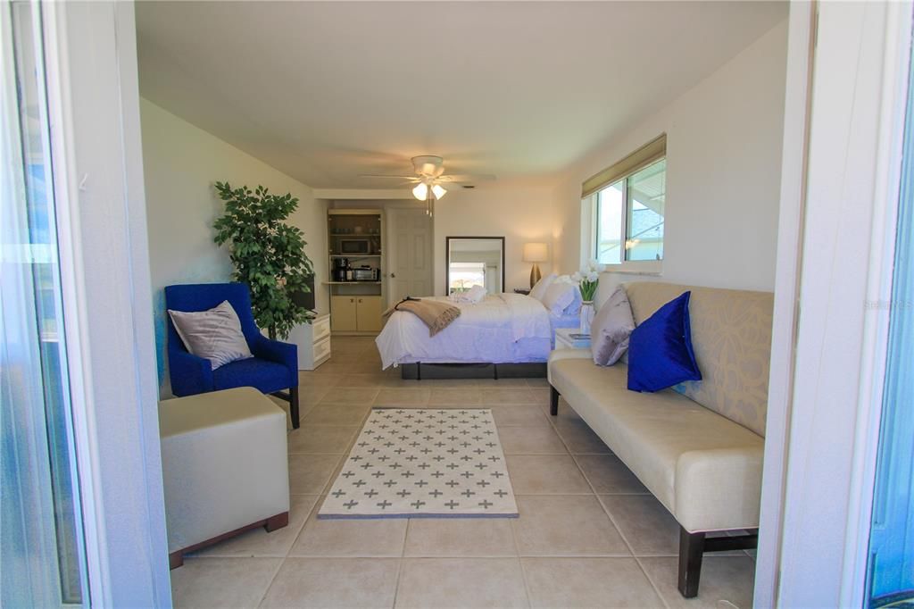 For Sale: $380,000 (3 beds, 2 baths, 1519 Square Feet)