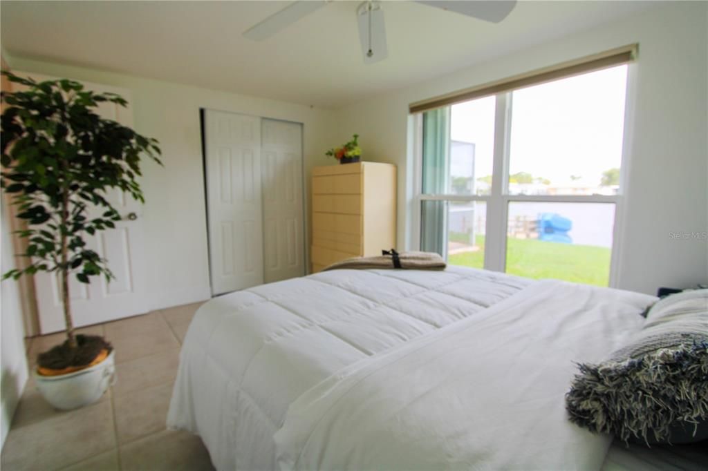 For Sale: $380,000 (3 beds, 2 baths, 1519 Square Feet)