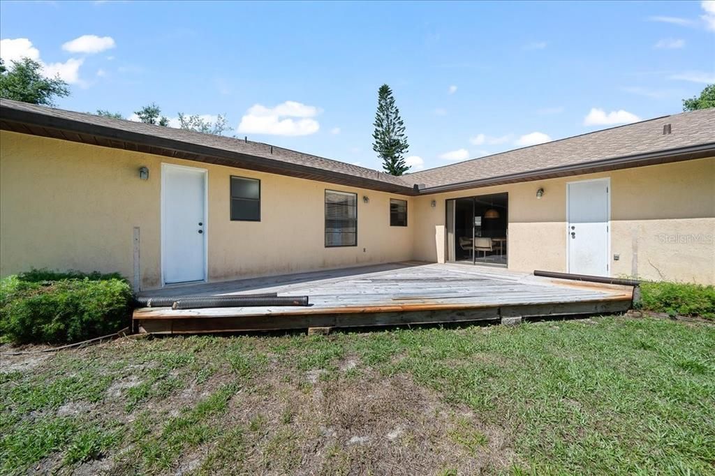 For Sale: $460,000 (4 beds, 2 baths, 2123 Square Feet)