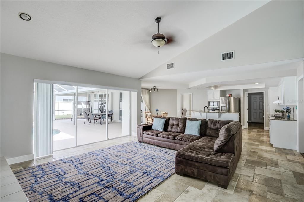 Active With Contract: $815,000 (4 beds, 3 baths, 3146 Square Feet)