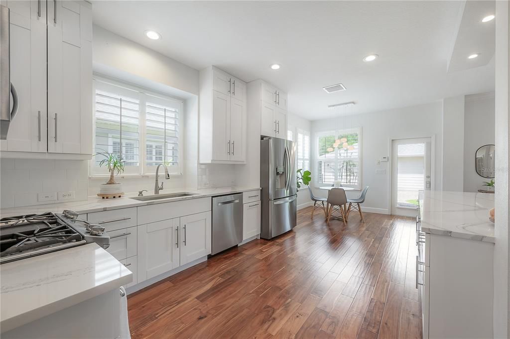 Active With Contract: $949,000 (4 beds, 2 baths, 2666 Square Feet)